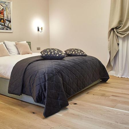Apartament Travel La Casa Piano House,Cu Parcare อัลบายูเลีย ภายนอก รูปภาพ